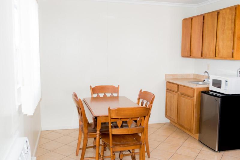 Park Lake Motel Perry Room photo